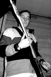 Nem's, guitariste cascadeur